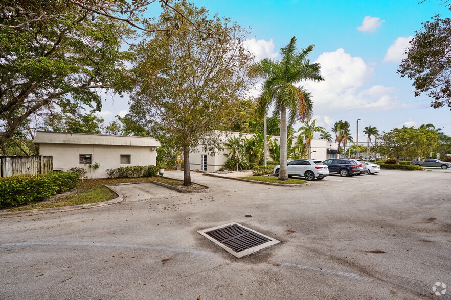 More Photos Of 2050 N Federal Hwy, Delray Beach Unknown For Lease