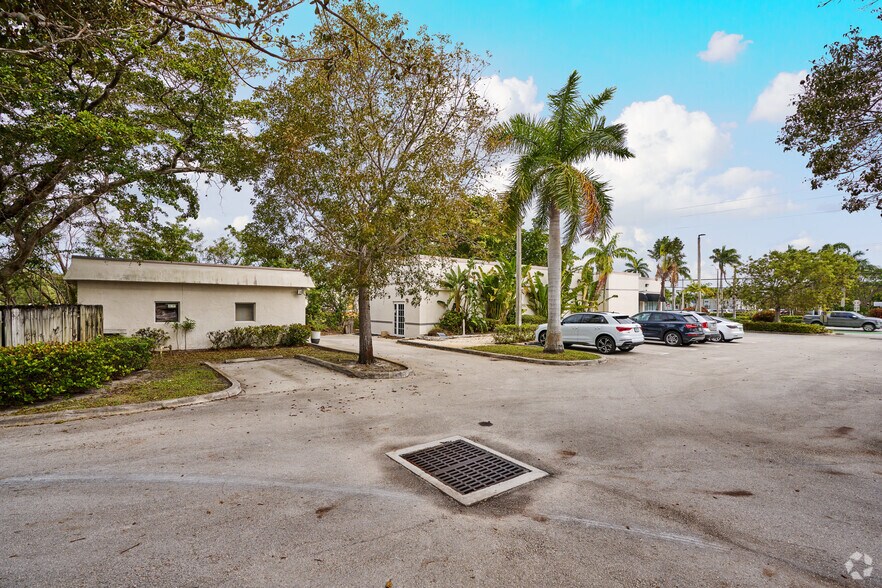 More Photos Of , Delray Beach General Retail For Sale