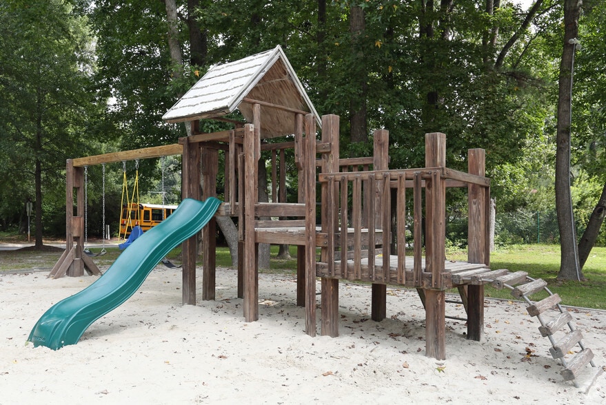 More Photos Of 1201 Edenham Ct, Virginia Beach Apartments For Sale