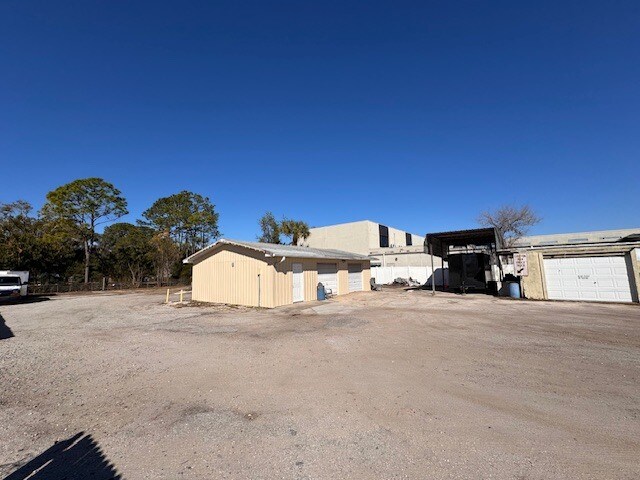 More Photos Of 2045 Gunn Hwy, Odessa Auto Repair For Lease