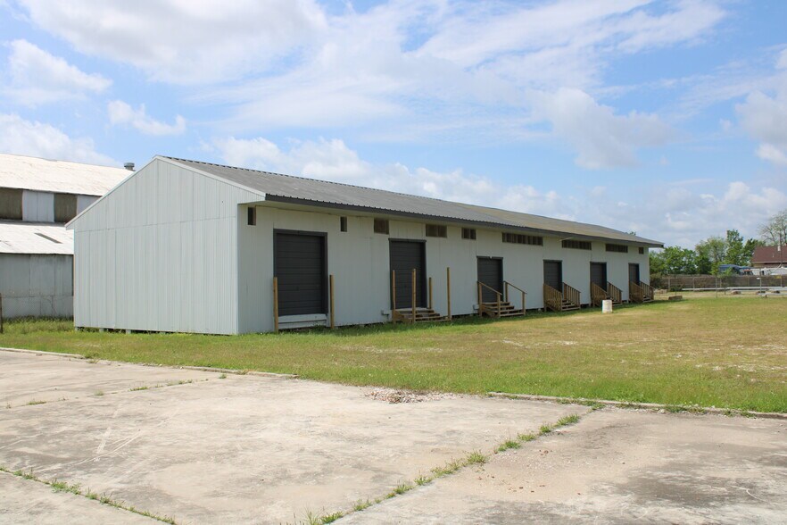 More Photos Of 470-474 S 4th St, Beaumont Industrial For Sale