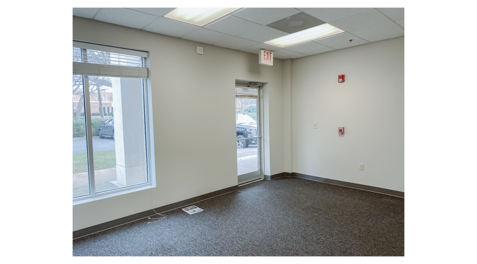 More Photos Of 3120 Latrobe Dr, Charlotte Showroom For Lease