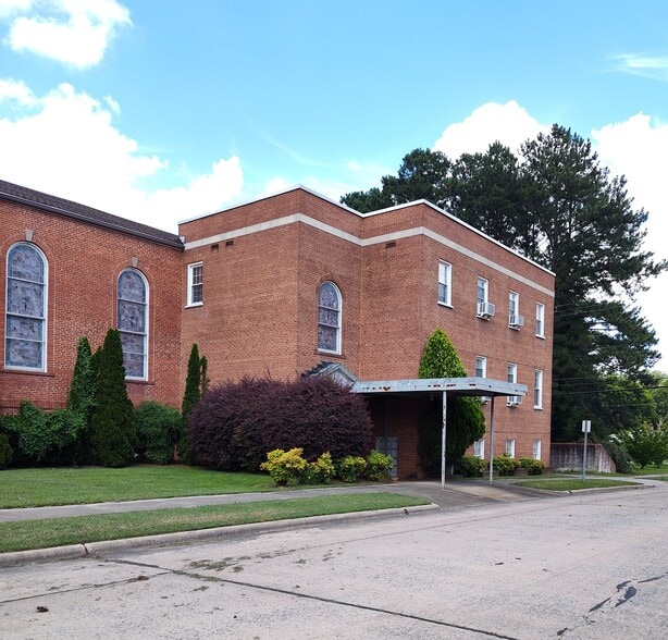More Photos Of 338 Roanoke Ave, Roanoke Rapids Religious Facility For Sale
