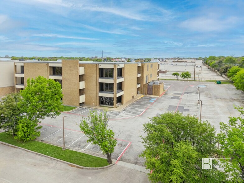 More Photos Of 3530 Forest Ln, Dallas Office For Lease