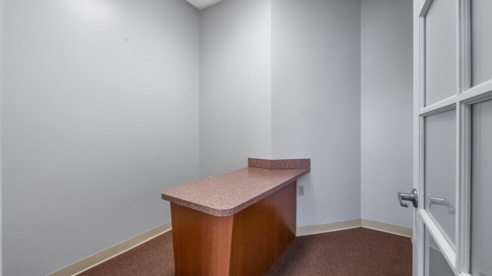 More Photos Of 16215 Sr-50 Hwy, Clermont Storefront For Lease