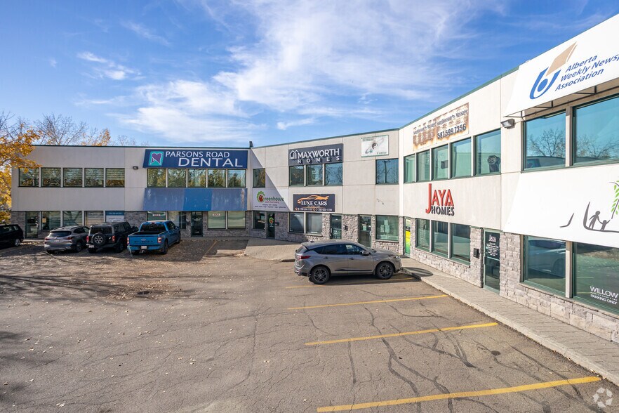 Primary Photo Of 3204-3224 Parsons Rd NW, Edmonton Medical For Lease
