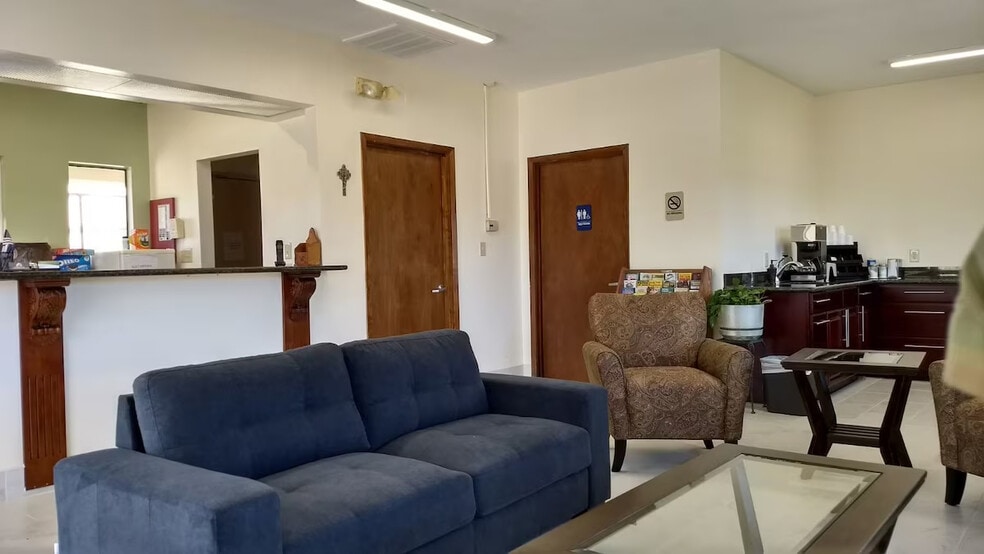 More Photos Of 2605 S Range Ave, Denham Springs Hotel For Sale
