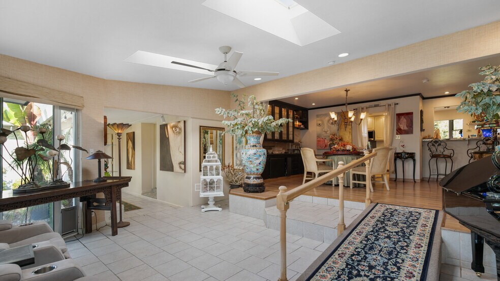 More Photos Of 1403 Rowena Way, Sacramento Specialty For Sale