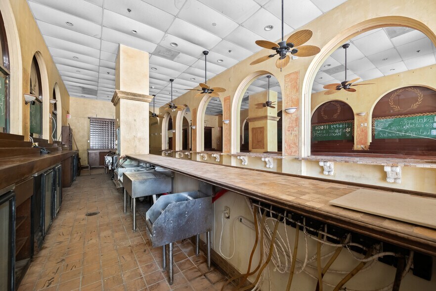 More Photos Of 66-68 W Flagler St, Miami Loft Creative Space For Sale