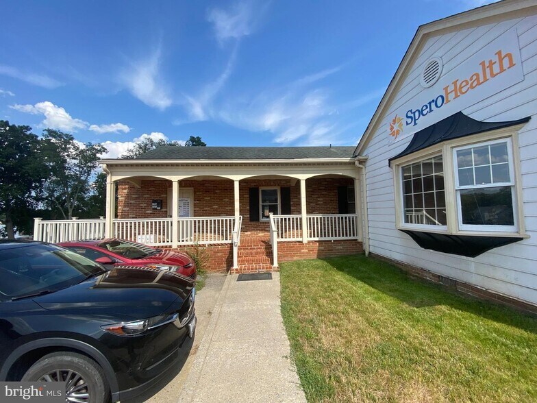 More Photos Of 315 W 10th St, Front Royal Medical For Sale