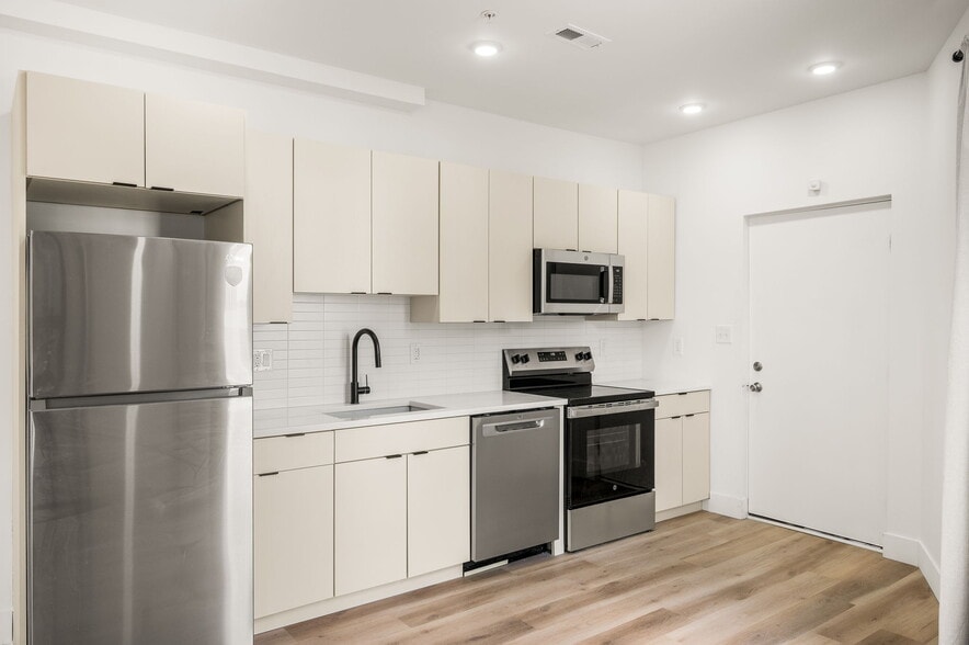 More Photos Of 4921 Chester, Philadelphia Apartments For Sale