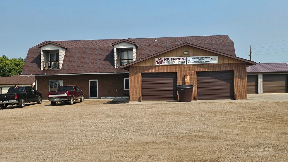 Primary Photo Of 1001 Grimms Rd, Bottineau Apartments For Sale