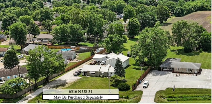 More Photos Of 6540 N Us-31, Whiteland Veterinarian Kennel For Sale