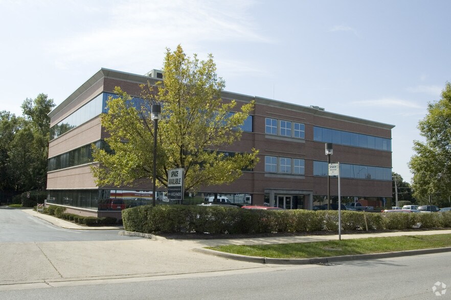 Primary Photo Of 300 E Roosevelt Rd, Wheaton Medical For Lease