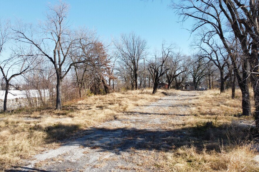 More Photos Of 5631 E US 40, Kansas City Land For Sale