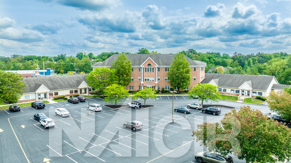 Primary Photo Of 2151 Linglestown Rd, Harrisburg Medical For Sale