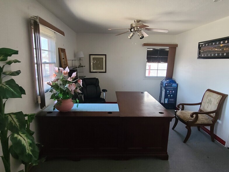 More Photos Of 1310 S Maryland Pky, Las Vegas Office For Sale