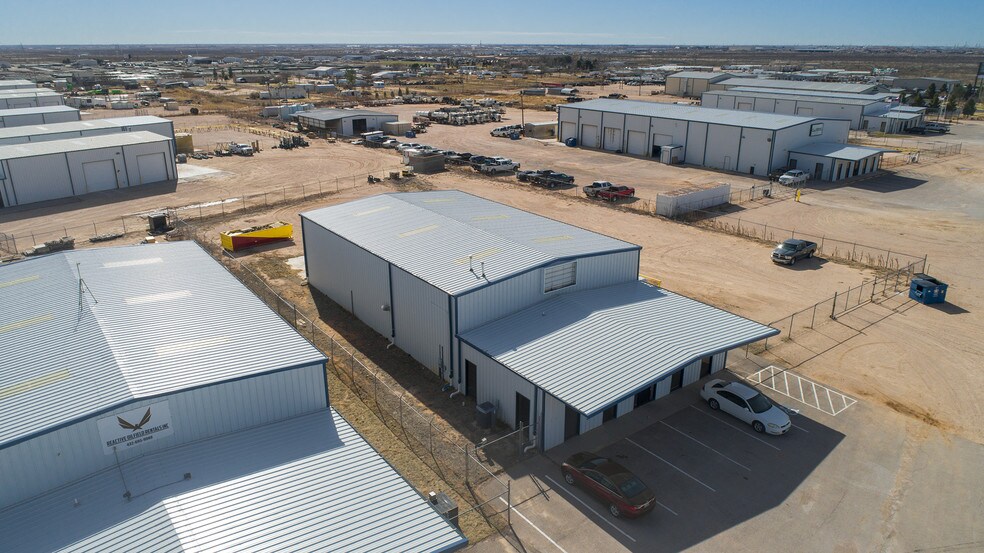 More Photos Of 7907 W Industrial Ave, Midland Warehouse For Lease