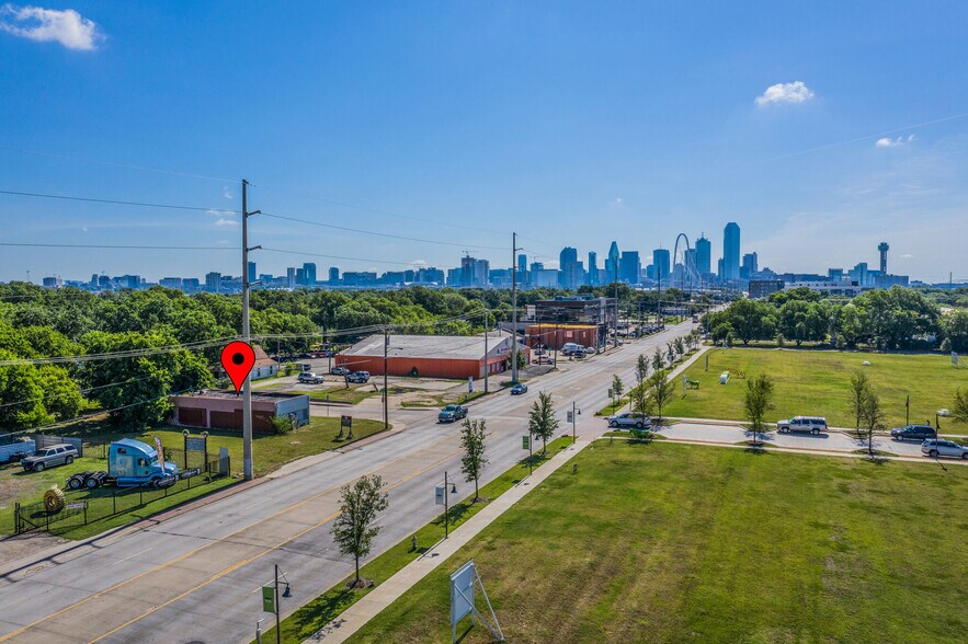 More Photos Of 1001-1007 Singleton Blvd, Dallas Land For Sale