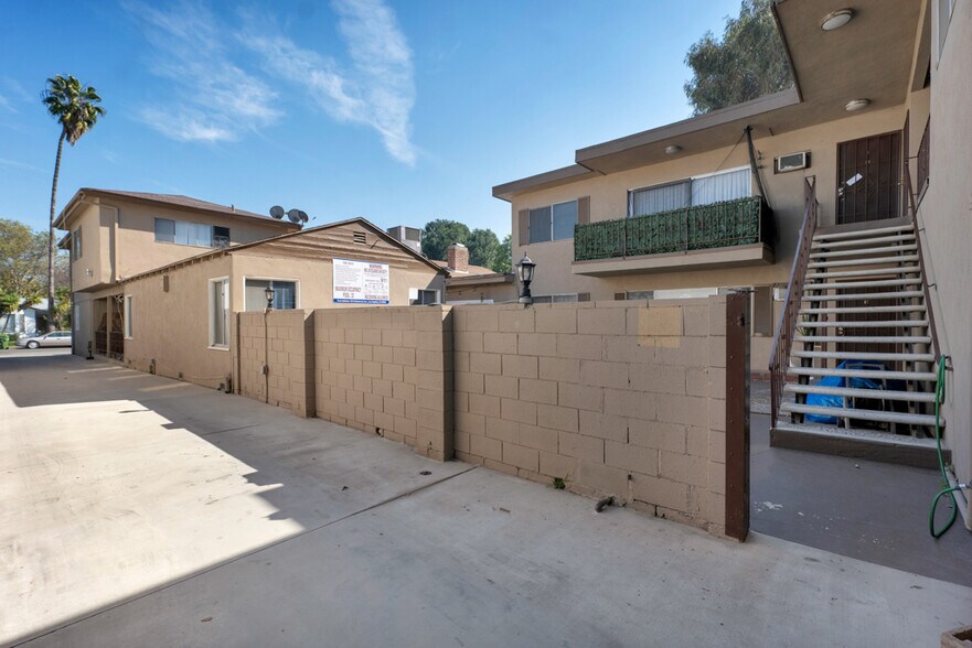More Photos Of 4316 Edenhurst Ave, Los Angeles Apartments For Sale