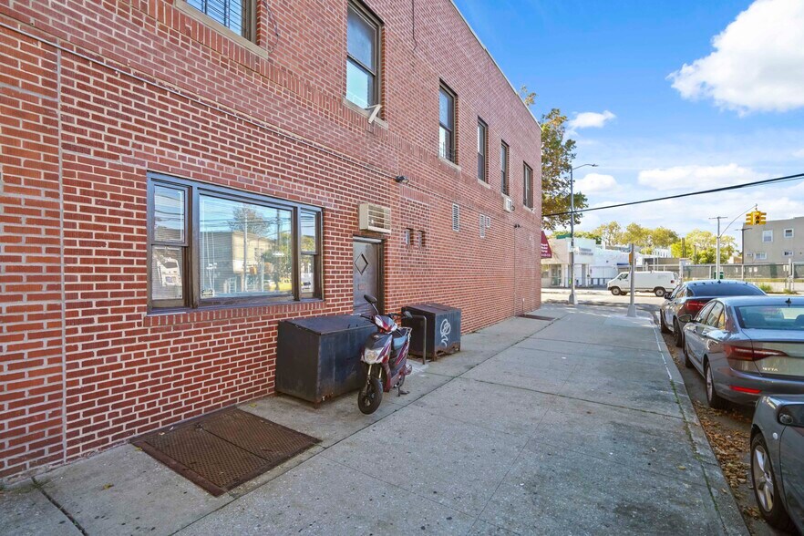 More Photos Of 60-35 Fresh Pond Rd, Maspeth General Retail For Sale