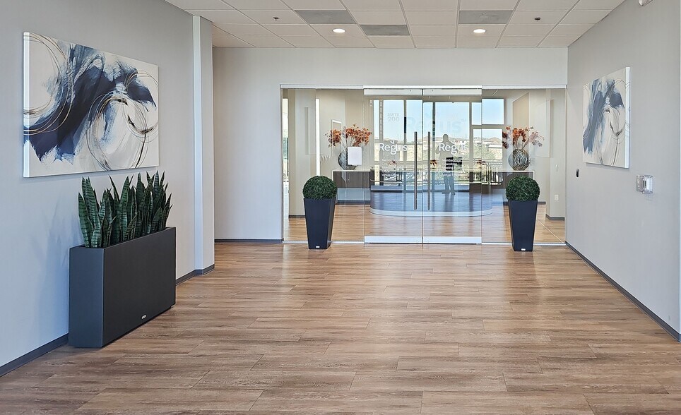 More Photos Of 18722 University Blvd, Sugar Land Coworking Space