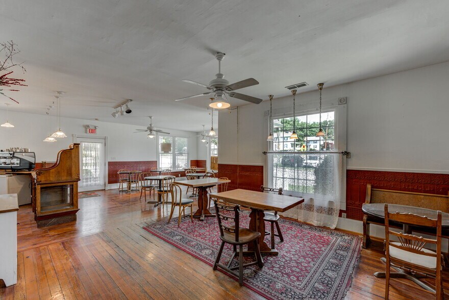 More Photos Of 9430 Main Ave, Cincinnati General Retail For Sale