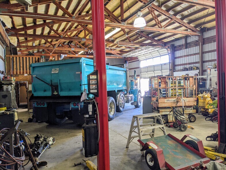 More Photos Of 87574 Oberman Ln, Bandon Warehouse For Sale