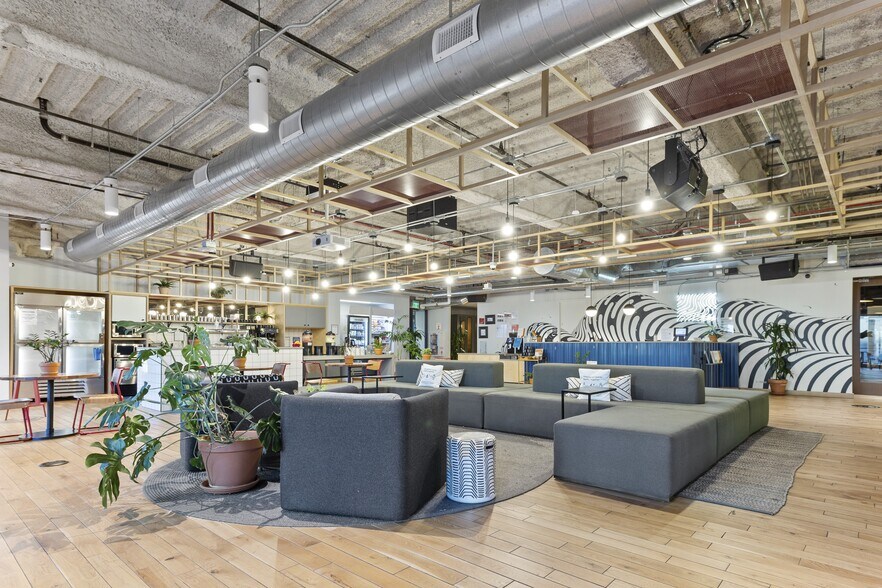More Photos Of 1111 Broadway, Oakland Coworking Space