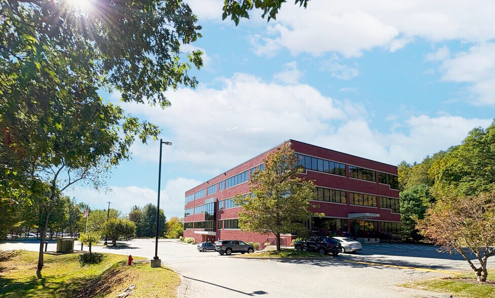 More Photos Of 116 Flanders Rd, Westborough Office For Lease