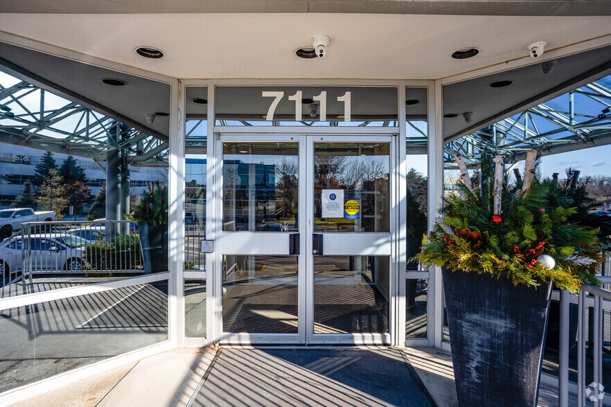 More Photos Of 7111 Syntex Dr, Mississauga Coworking Space