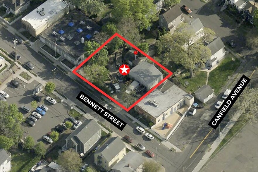 More Photos Of 213-223 Bennett St, Bridgeport Service For Sale