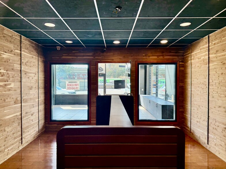 More Photos Of 234 Jericho Tpke, Mineola Storefront Retail Office For Lease