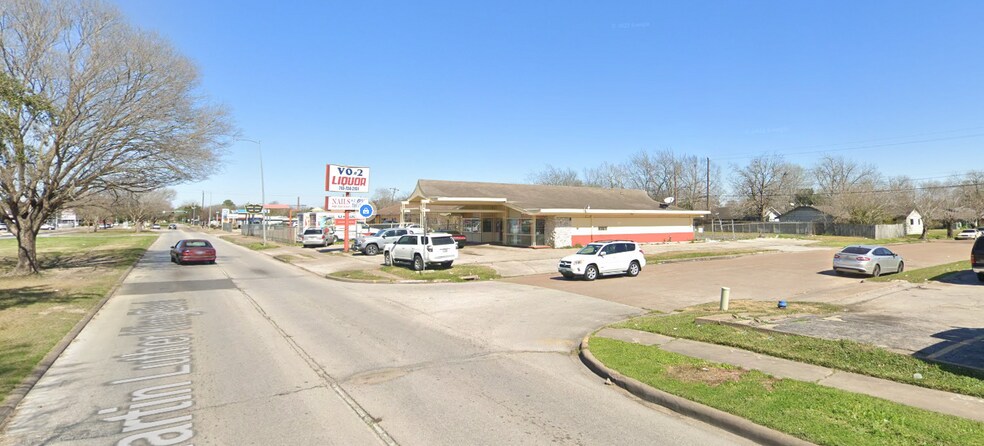 More Photos Of 8631 Martin Luther King Jr Blvd, Houston General Retail For Sale