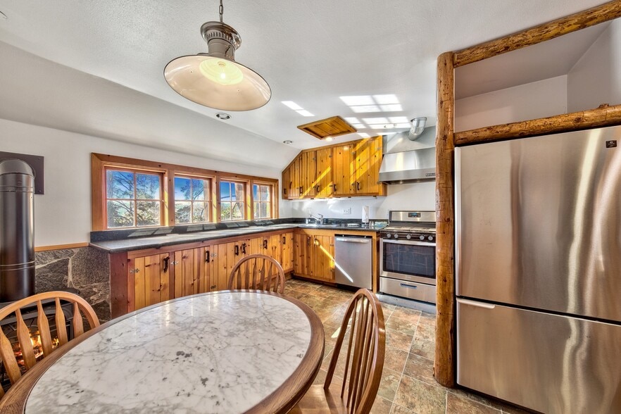 More Photos Of 6631 Lake, Tahoe Vista Hotel For Sale