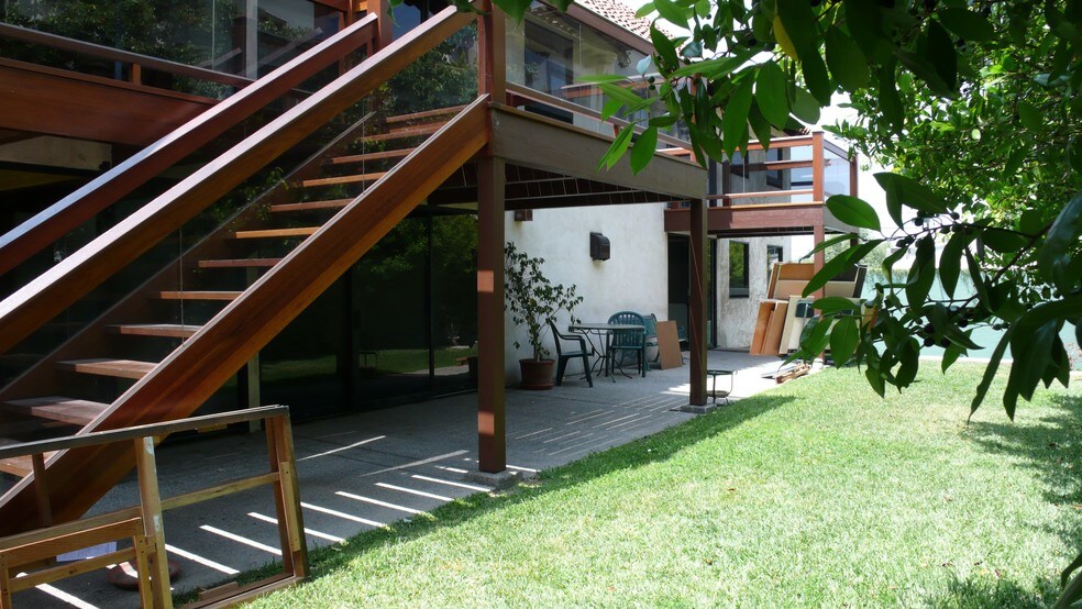 More Photos Of 479 S Marengo Ave, Pasadena Loft Creative Space For Lease