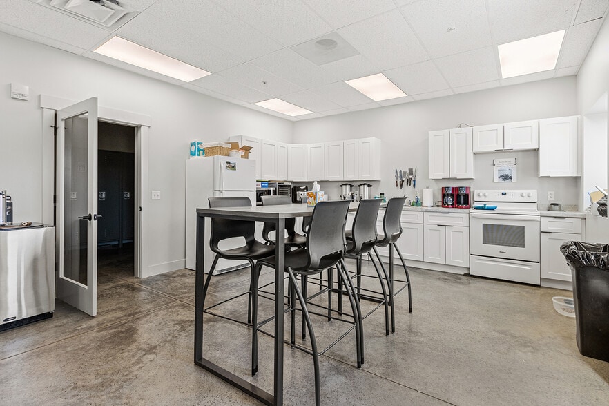 More Photos Of 165 All West Trl, Bozeman General Retail For Lease