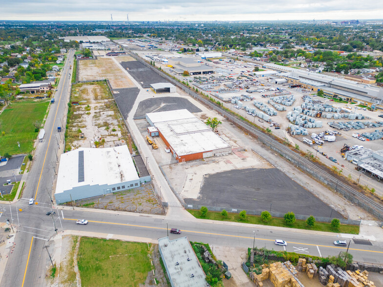 Primary Photo Of 5970 W Warren Ave, Detroit Warehouse For Lease