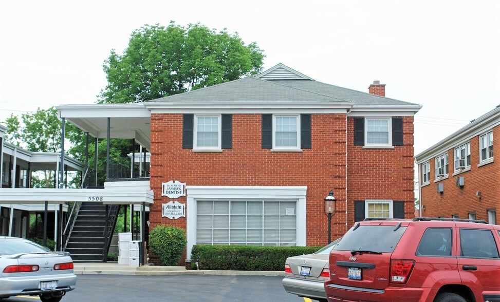 Primary Photo Of 5508 S Brainard Ave, Countryside Apartments For Lease