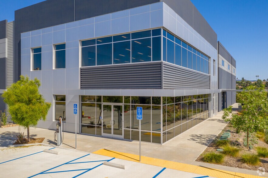 More Photos Of 2954 Norman Strasse Rd, San Marcos Warehouse For Lease