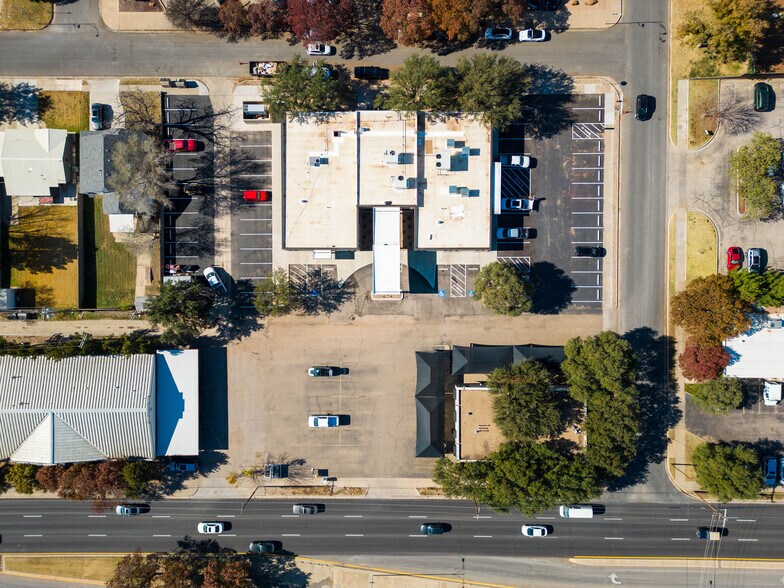 More Photos Of 2232 Indiana Ave, Lubbock Medical For Lease