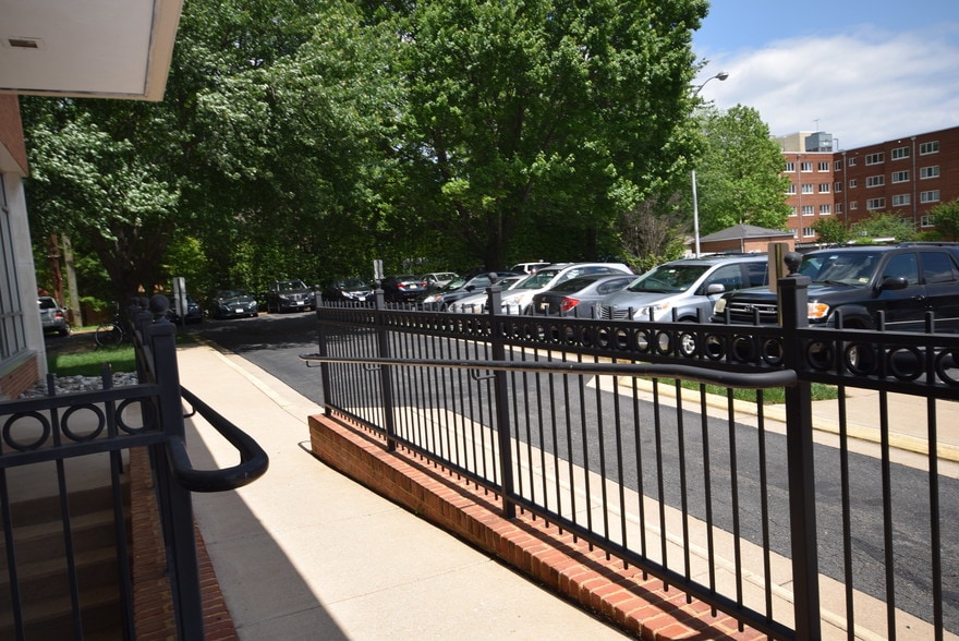 More Photos Of 200 Little Falls St, Falls Church Office For Lease