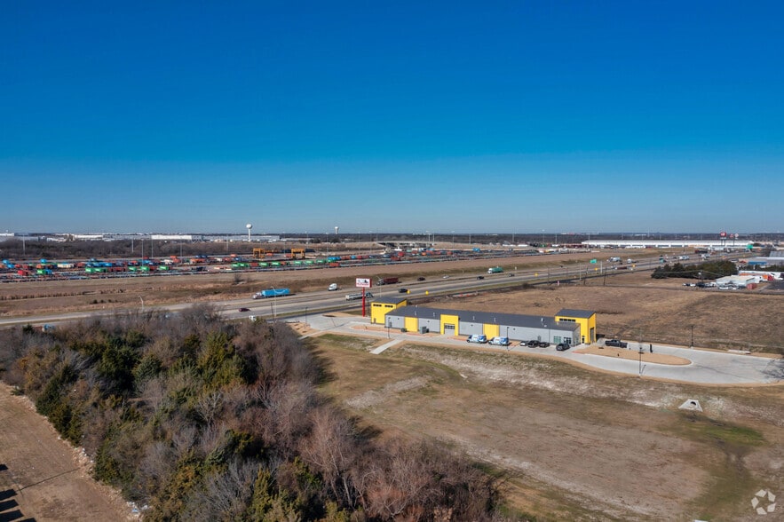 More Photos Of 2000 S Interstate Highway 45, Hutchins Carwash For Sale