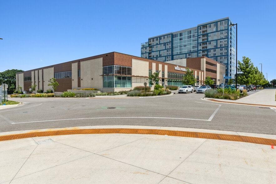 More Photos Of 4710 Madison Yards Way, Madison Supermarket For Sale
