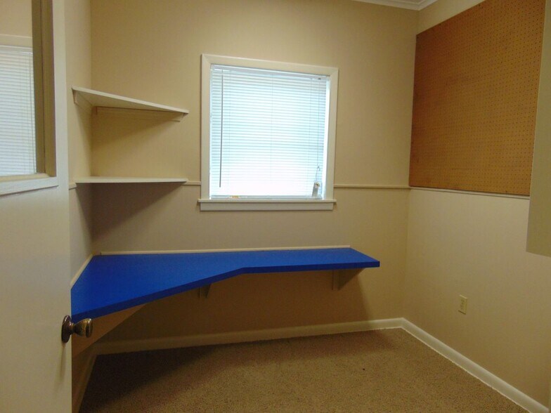 More Photos Of 2311 Line Ave, Shreveport Office Residential For Lease