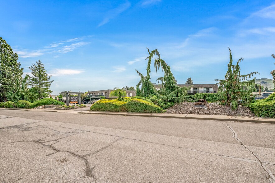 More Photos Of 1311 Westwood Ave, Wenatchee Apartments For Sale