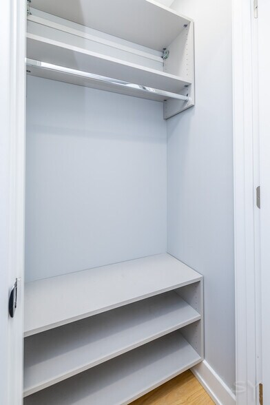 More Photos Of 6126 Eberhart ave, Chicago Apartments For Sale