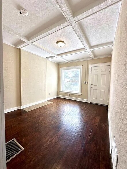 More Photos Of 2712 E 26th St, Kansas City Apartments For Sale