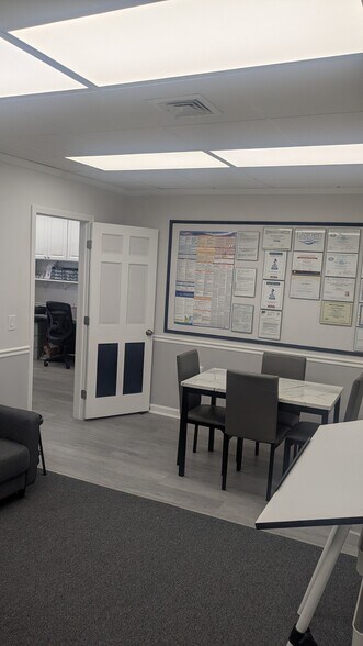 More Photos Of 39 Mill Plain Rd, Danbury Coworking Space