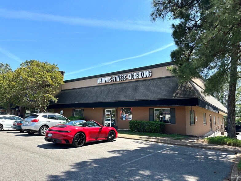 More Photos Of 5700 Quince Rd, Memphis Unknown For Lease